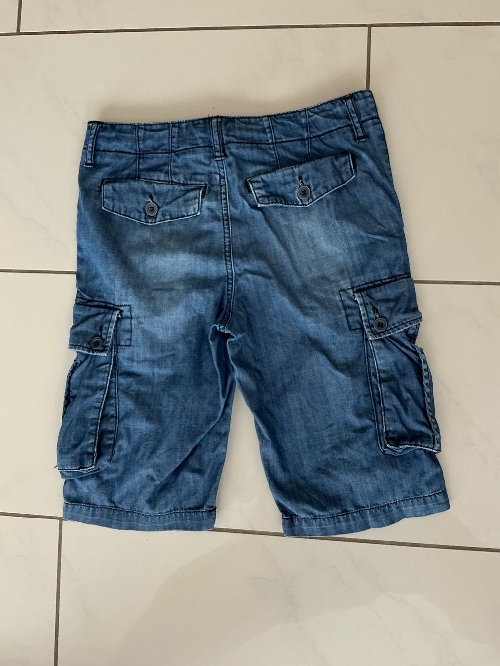 Manor Pantaloni: Campus Jeans Bermudas Gr.140/146 – Usato da Biel-Benken BL venduto da Sahra1 2