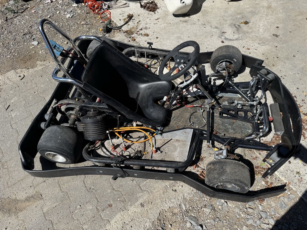 Karts: Gokart "autobau" weiss, unrestauriert – Défectueux à Aristau par bro_k98s 3