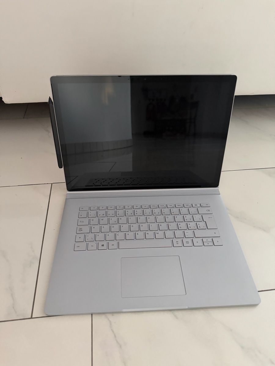 Microsoft Notebook: Microsoft Surface Book 2 – Usato da Seengen venduto da Gegu2