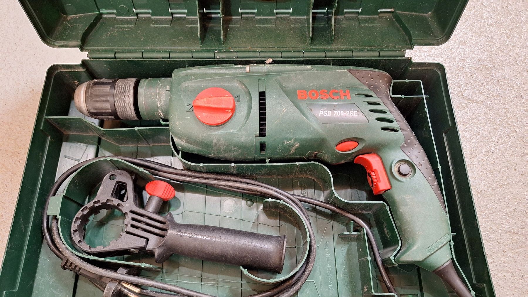 Bosch Trapani: Bosch PSB 700 -2RE – Usato da Davos Platz venduto da anton85 2