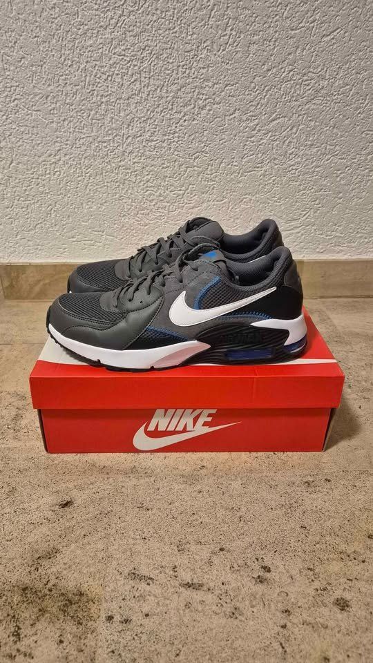 Nike Herrenschuhe: Basket Nike Air Max Excee – Neu und originalverpackt aus Châtel-St-Denis von vieri91187