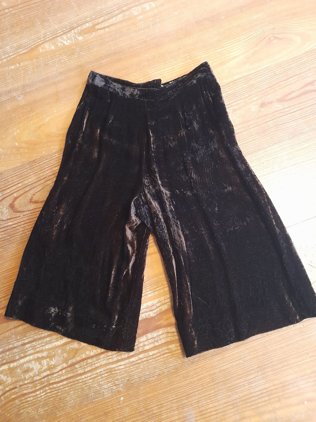 Pantaloni: Hammer Bermudas aus Samt . 34 . vintage . – Usato da Leuggelbach venduto da schmetterlings-fee