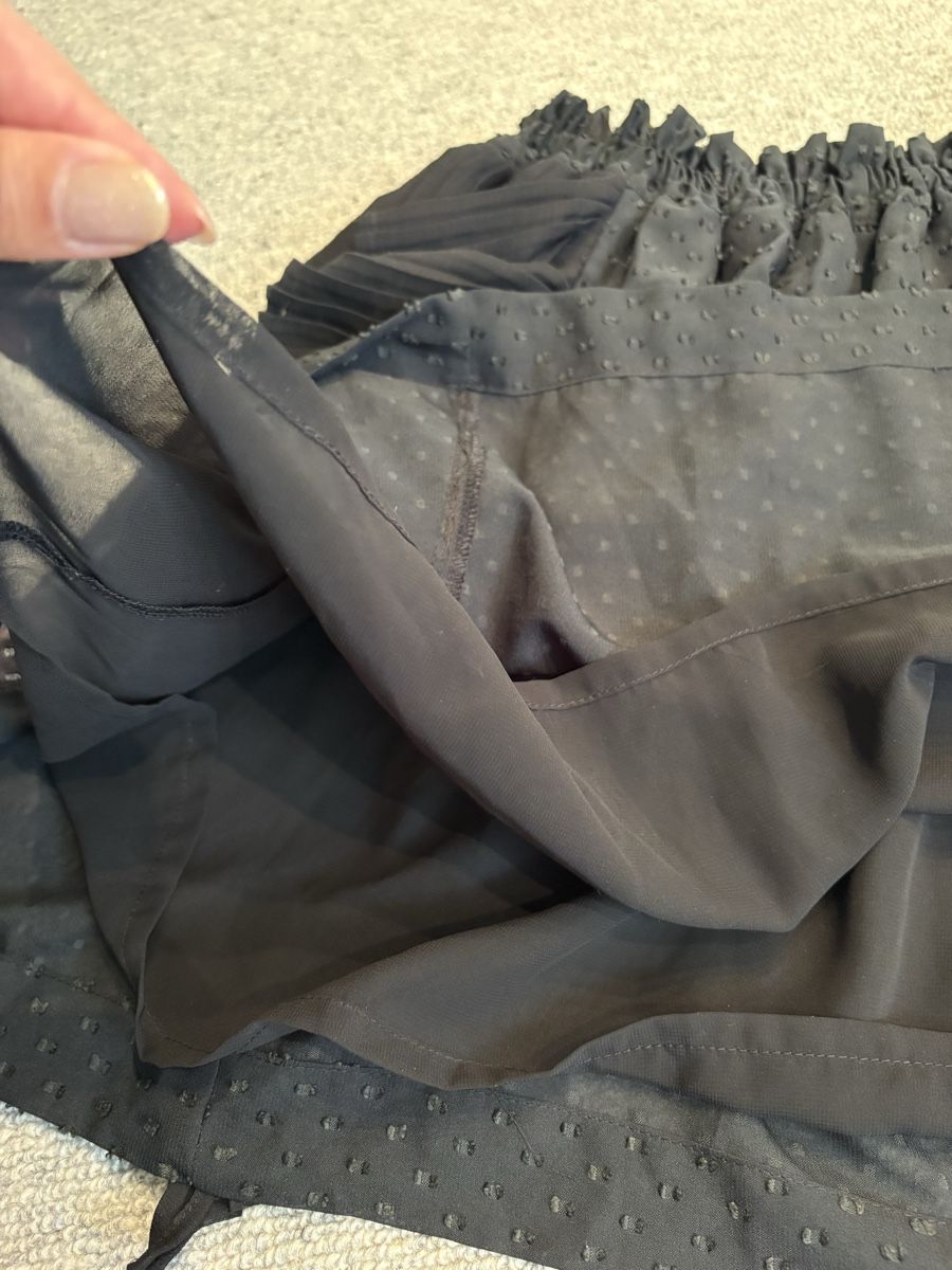 Topshop Gonne: Schwarzer Jupe TOPSHOP Gr. 38 mit Rüschen – Usato da Ebertswil venduto da shushuj 4