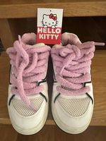 Hello Kitty Baskets taille 39