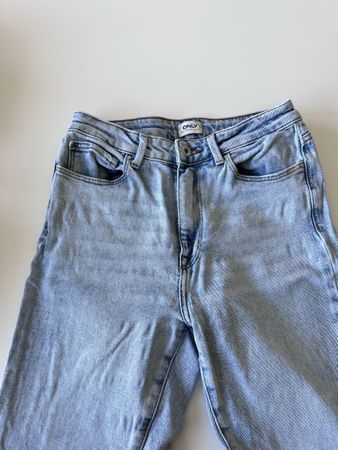 Jeans Only