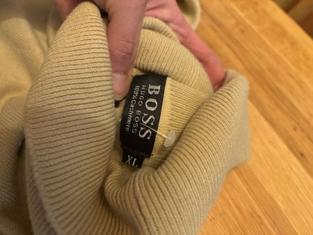 Pulle Hugo Boss taille XL 