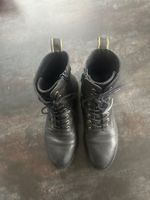 Damen Schnürstiefel schwarz Grösse 37 wenig gebraucht.