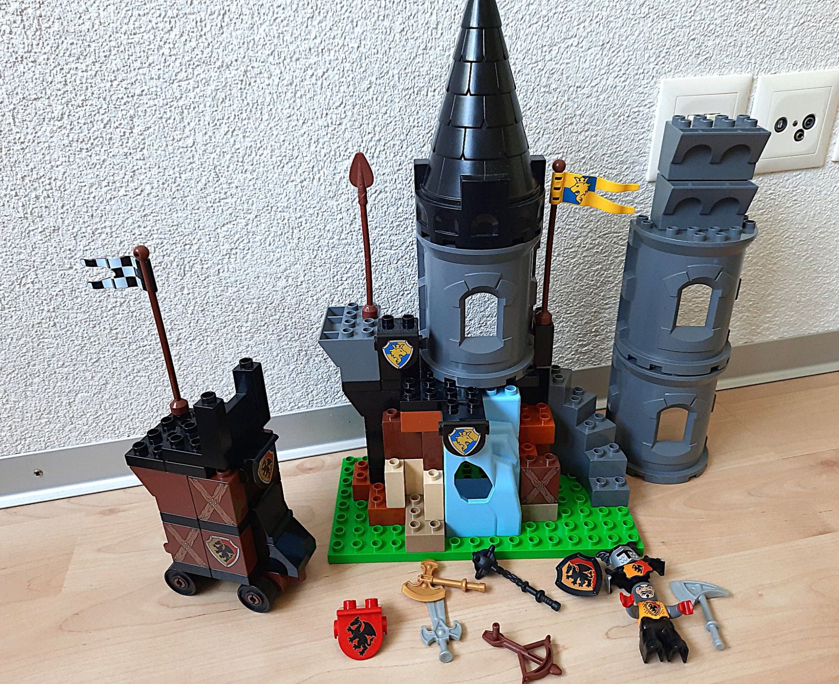Lego Giocattoli: Lego Duplo Original Verteidigungsturm – Usato da Burgdorf venduto da annalisi