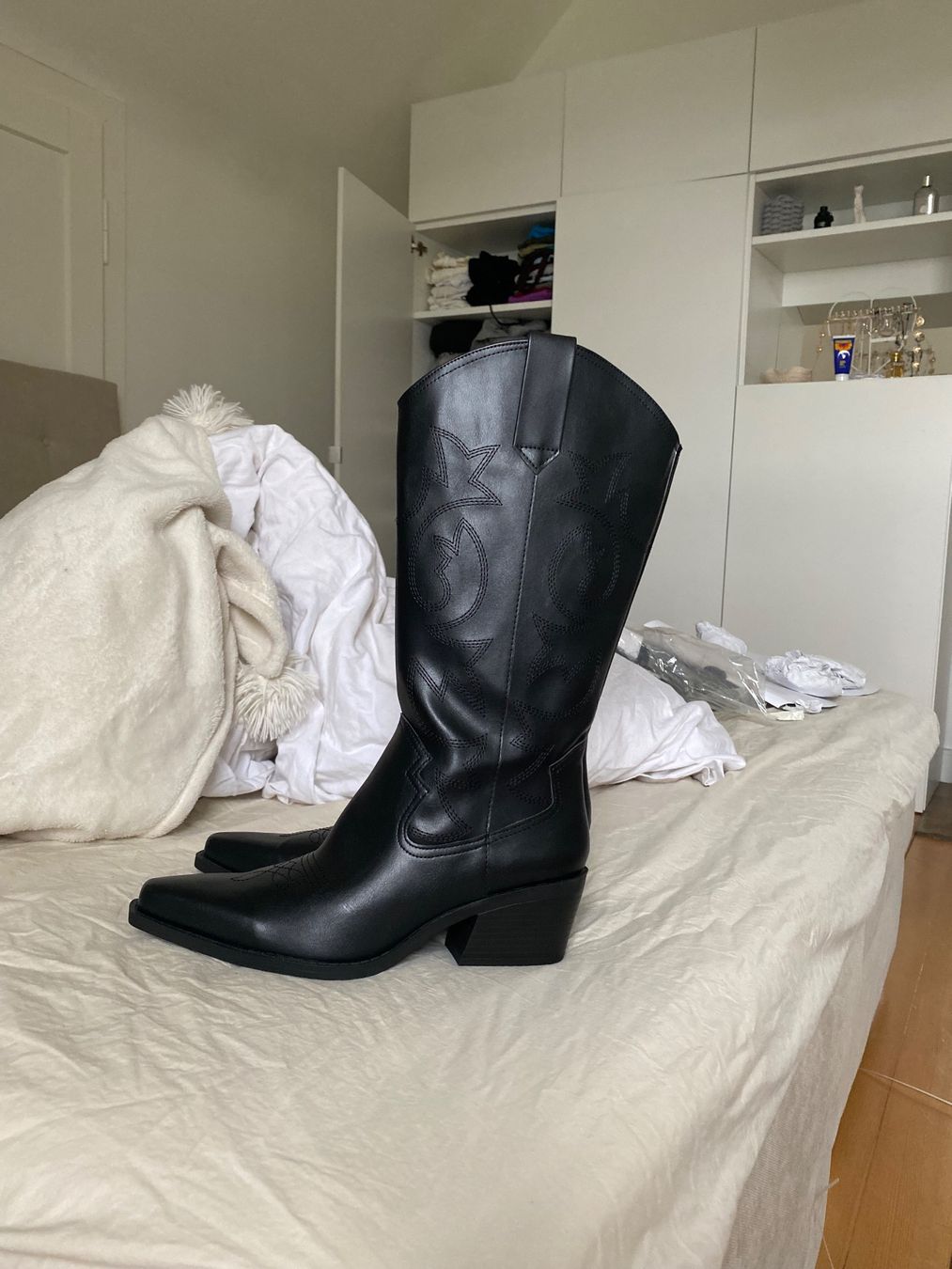 Chaussures femmes: Cowboy Boots schwarz – Neuf (Voir description) à Ermatingen par ilg_lilg