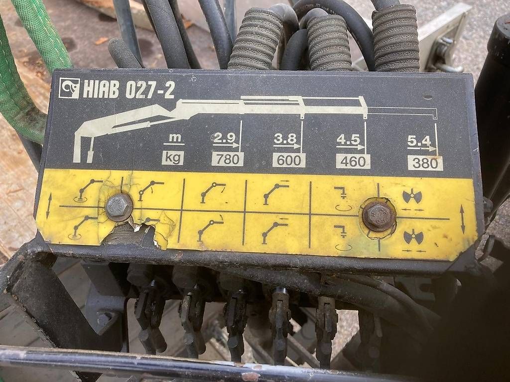 HIAB Gru: HIAB 027-2 Ladekran zu verkaufen – Usato da Buchen BE venduto da wonk84 2