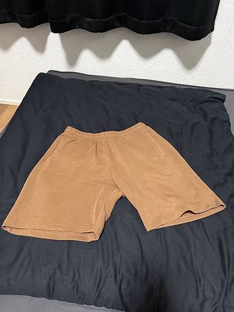 Basiguy. Short Brun Taille L