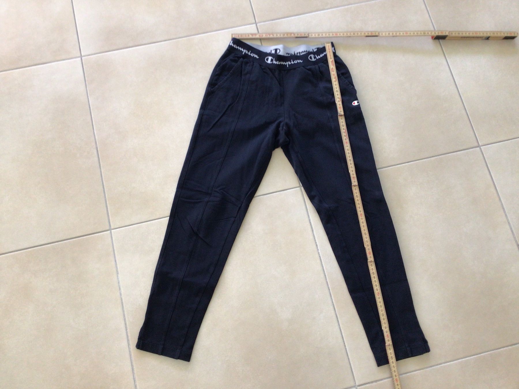 Champion Pantaloni: Champion Hose, Grösse S – Usato da Frauenfeld venduto da Stehojen 2