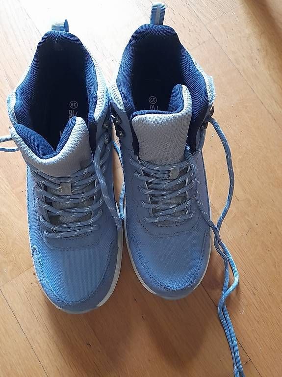 Scarpe da donna: Nue Wanderschuh 39 – Nuovo (secondo la descrizione) da Zürich venduto da Charmzab