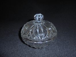 alte formschöne, dekorative Kristall Glas, Deckeldose