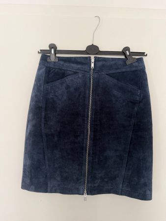 MANGO Leather skirt - Size M - perfect for autumn!