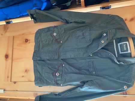 Dennis Frühlingsjacke, Olivgrün, Grösse 40, Top Zustand!