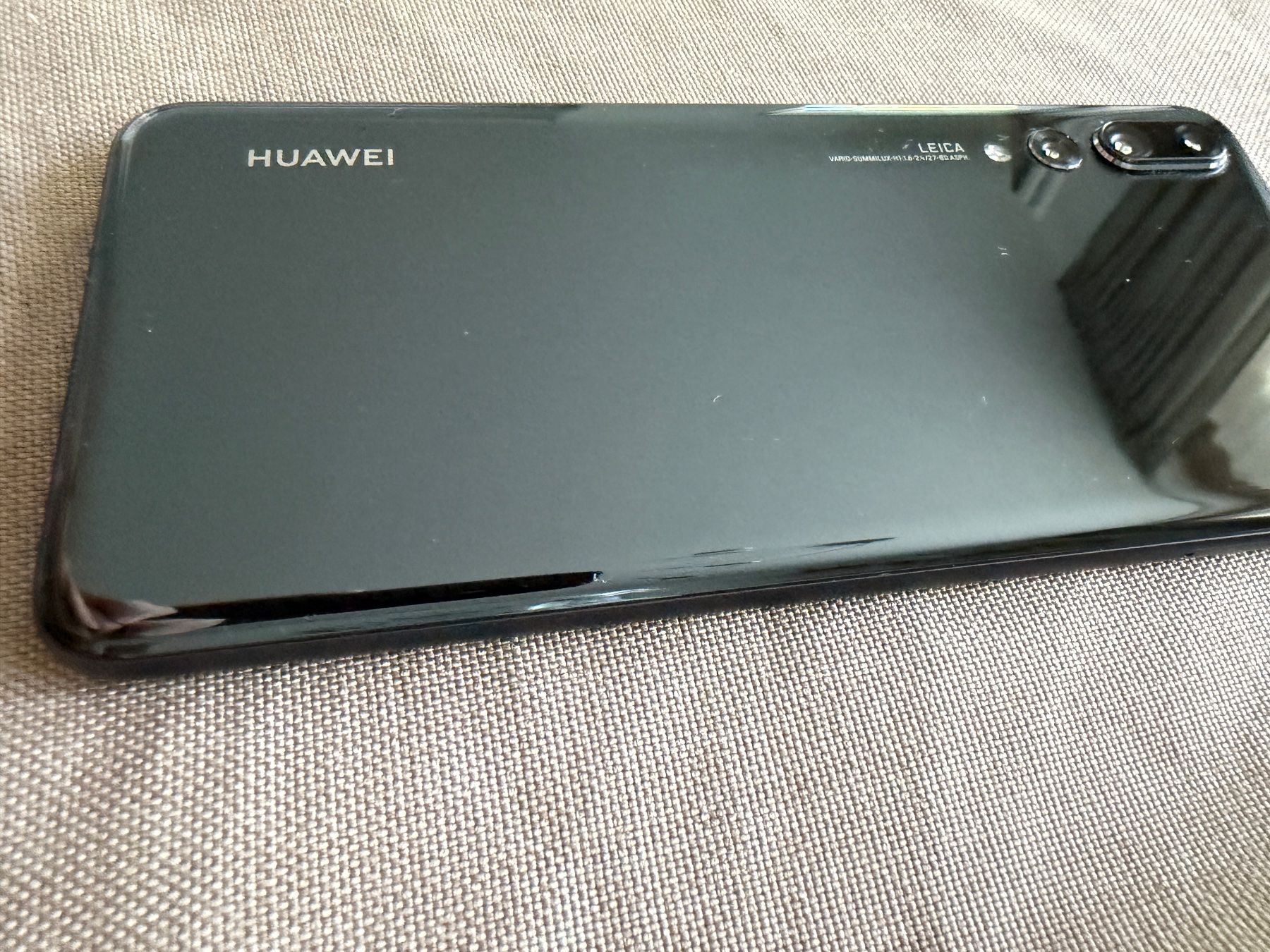 Huawei Telefoni cellulari / Smartphones: HUAWEI P20 Pro 128GB – Usato da Zug venduto da arthur1337