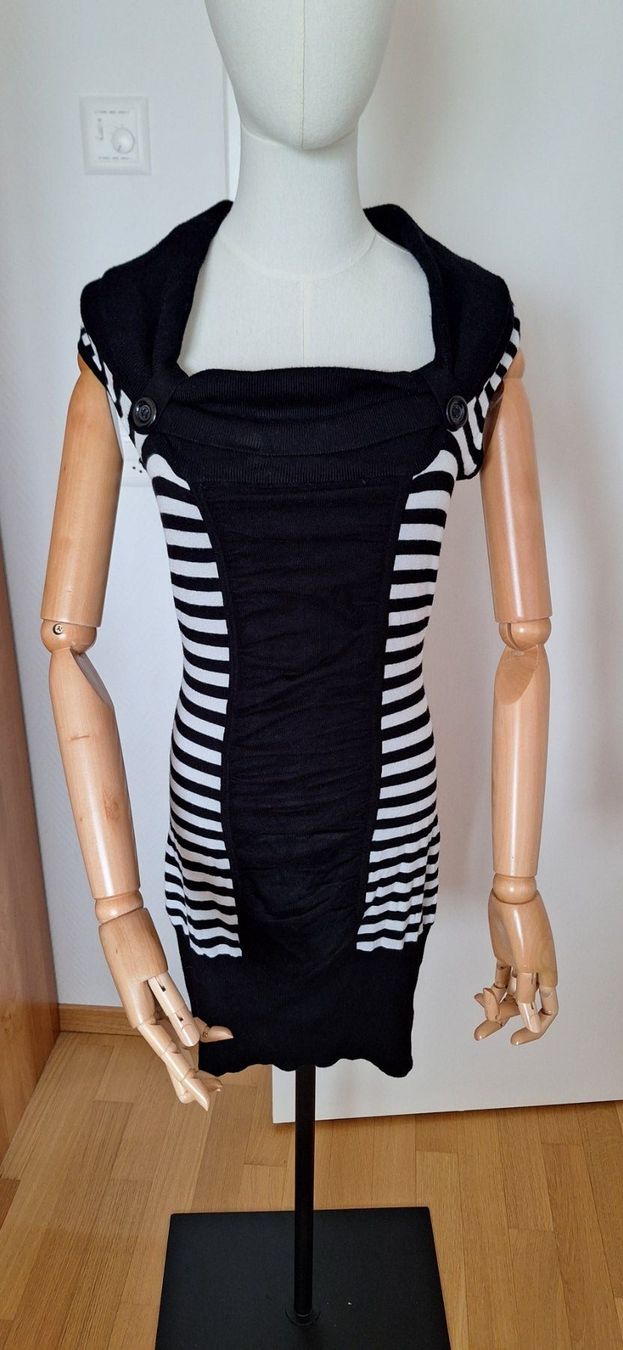 Morgan Vestiti: Morgan, robe pull – Nuovo (secondo la descrizione) da Lussery-Villars venduto da pousinete02
