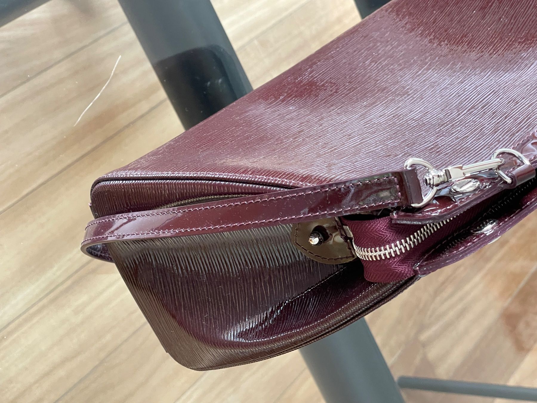 Louis Vuitton Sacs femmes: Louis Vuitton Brea MM épi prune électrique. New – Neuf (Voir description) à Cologny par Jul_ez 6