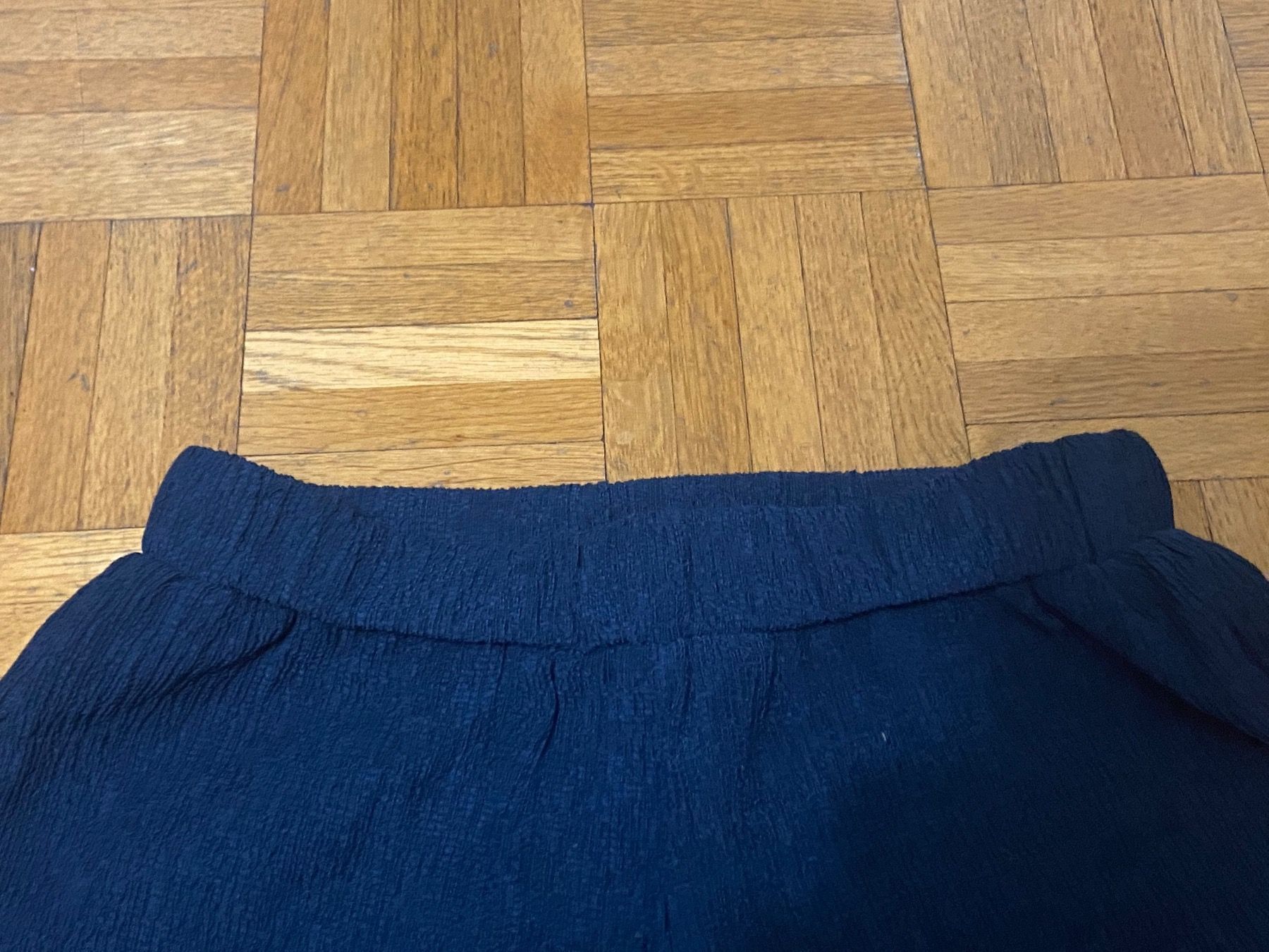 Pantalons: Pantalon bleu taille élastique - taille S – Neuf (Voir description) à Genève par Lucie.hwrth 2