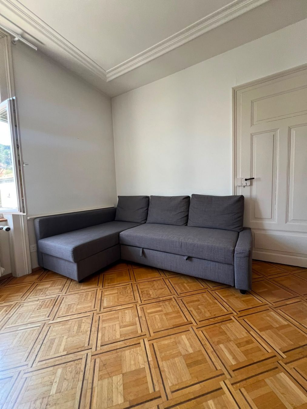 Ikea Sofas: Sofa, Couch, Eckbettsofa mit Bettkasten, IKEA "Friheten" – D'occasion à St. Gallen par winterhannah 4