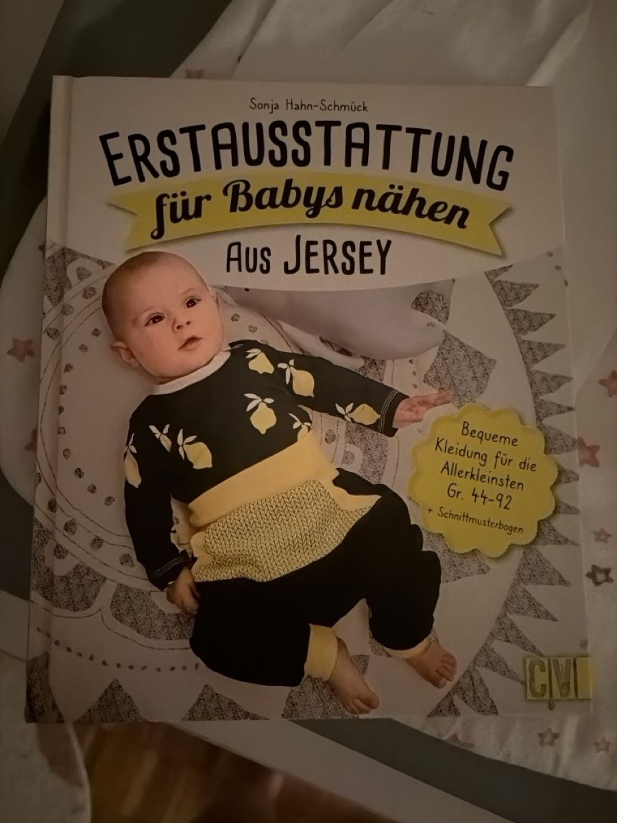 Bücher: Nähbuch mit Schnittmuster  – Neu (gemäss Beschreibung) aus Chur von billebong