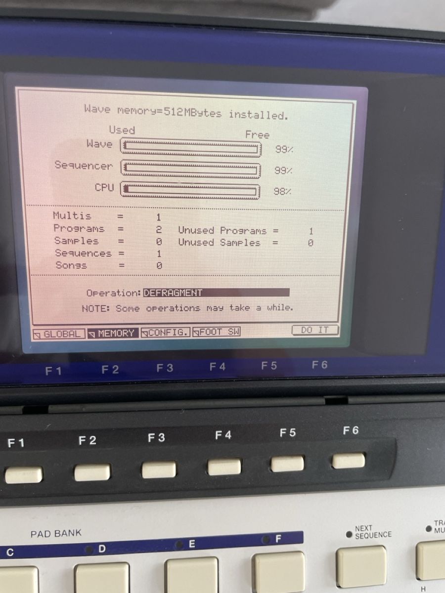 Akai Musikinstrumente: Akai Mpc 4000 – Gebraucht aus Selzach von adr_8mst 4