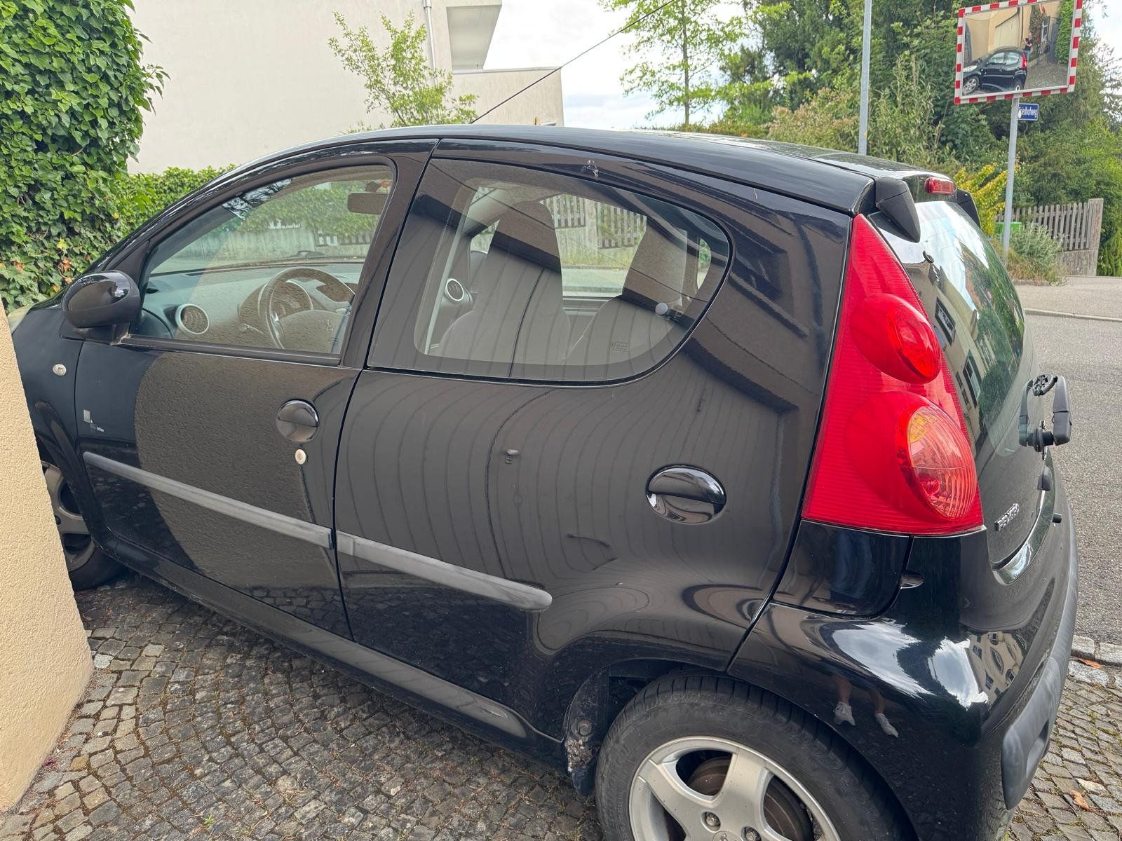 Peugeot Automobili: Peugeot 107 Black & Silver Edition – Usato da Olten venduto da davidschaerer 1