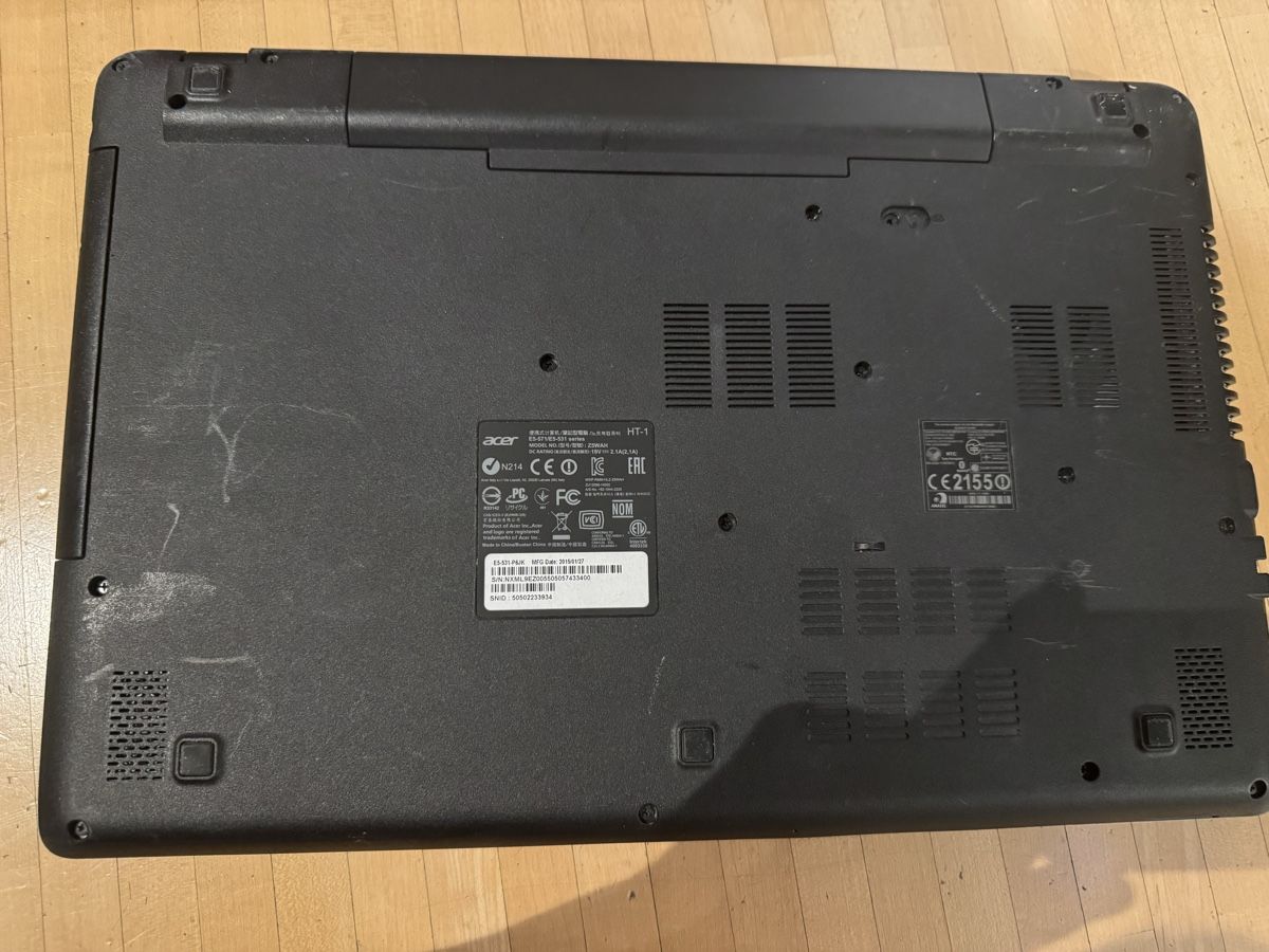 Acer Notebook: Acer Aspire E5-531  – Difettoso da Adliswil venduto da Busys 7