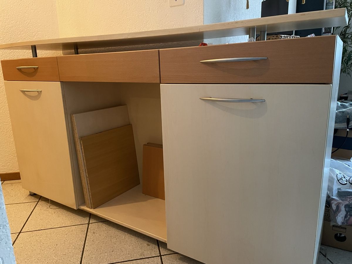 Buffets: Buffet – D'occasion à Rennaz par Loraccar