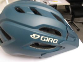Neuer Velohelm