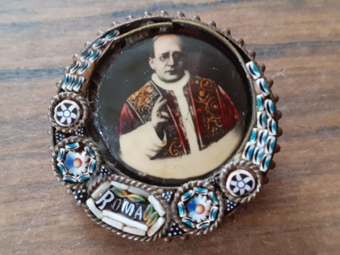 Spille & Fermagli: Mikromosaik antik Past Pius XI – Usato da Mörschwil venduto da antiksalon21 4