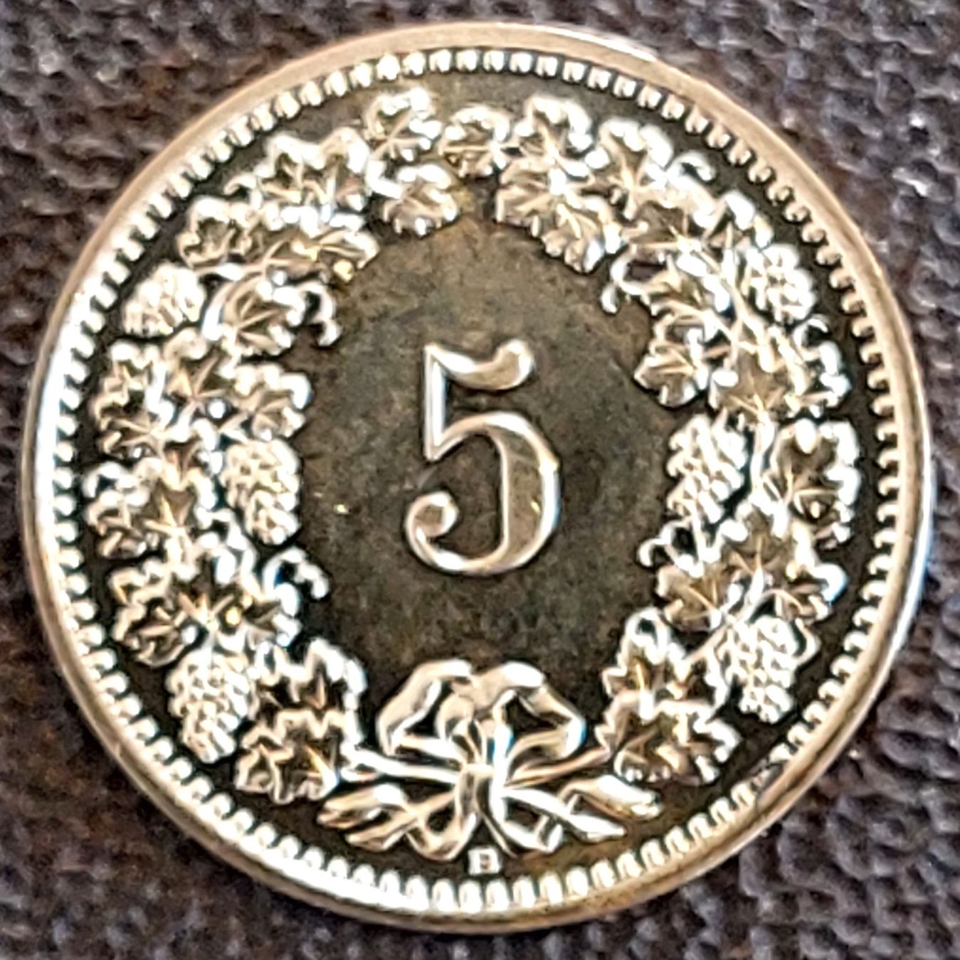 Tutti le monete: 5 Rappen 2025 stgl. / aus Münzsatz – Nuovo (secondo la descrizione) da Arch venduto da coinsandmore 1