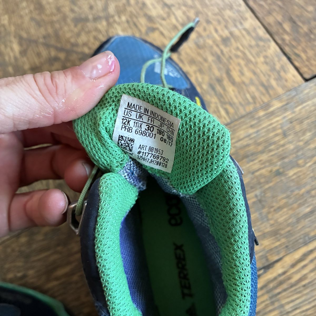 Adidas Scarpe per ragazzi: Wanderschuhe Grösse 30 – Usato da Winterthur venduto da bunteperlen 2