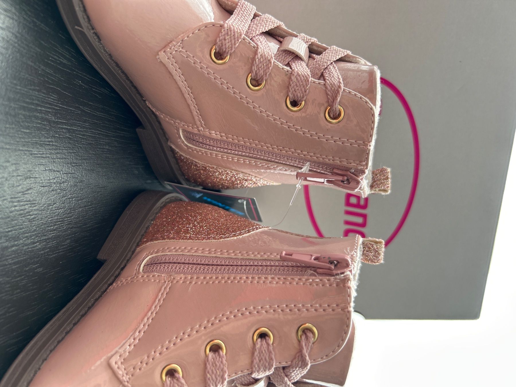 Scarpe per ragazze: Schuhe NEU Gr. 24 – Nuovo e nell'imballaggio originale da Worblaufen venduto da Savanne05 1