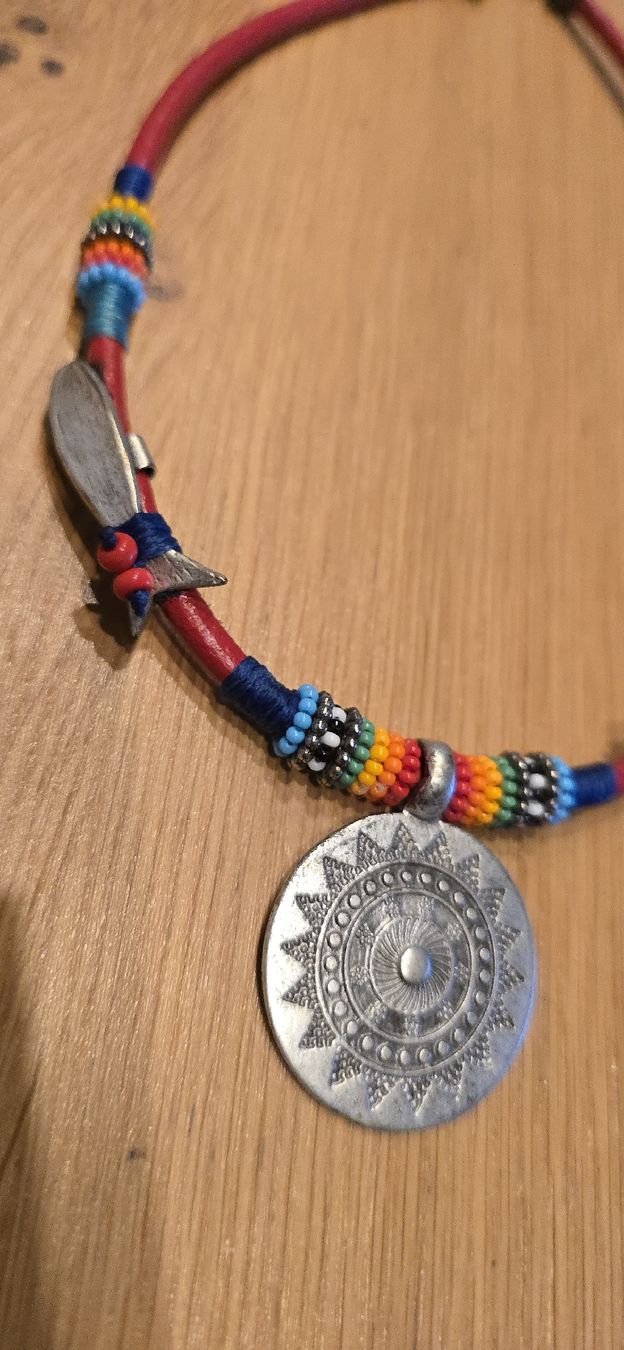 Colliers: Modeschmuck Versand Möglich – Neuf (Voir description) à Weggis par bdrm48 1