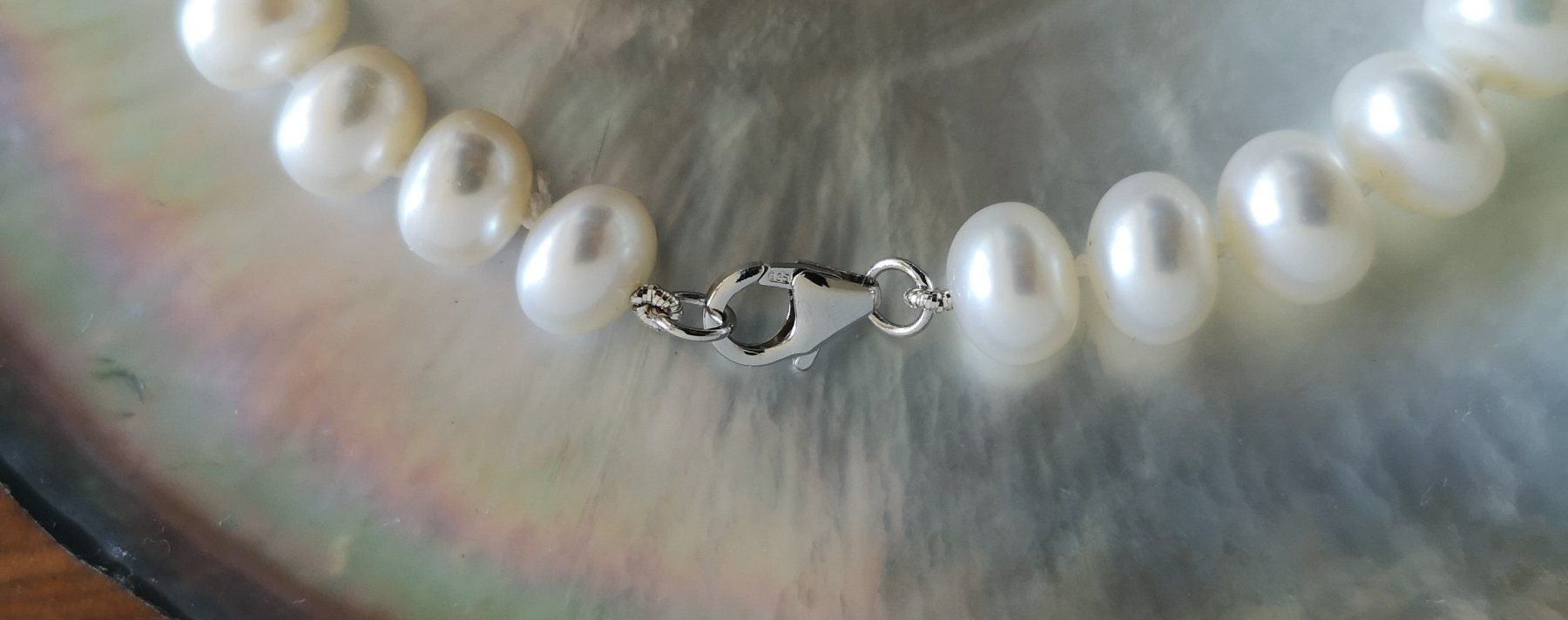 Armbänder & -reifen: Süsswasserperle Armband, weiss, 9x7mm – Neu und originalverpackt aus Rümlang von 21f 2