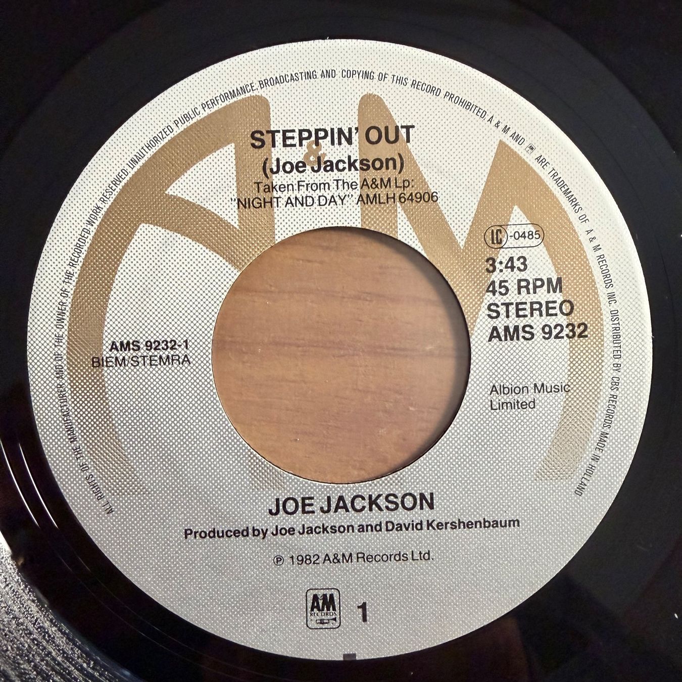 Vinyles: Joe Jackson - Steppin' Out / 1. NL-Press. 1982 – D'occasion à Gais par soundcave57 2