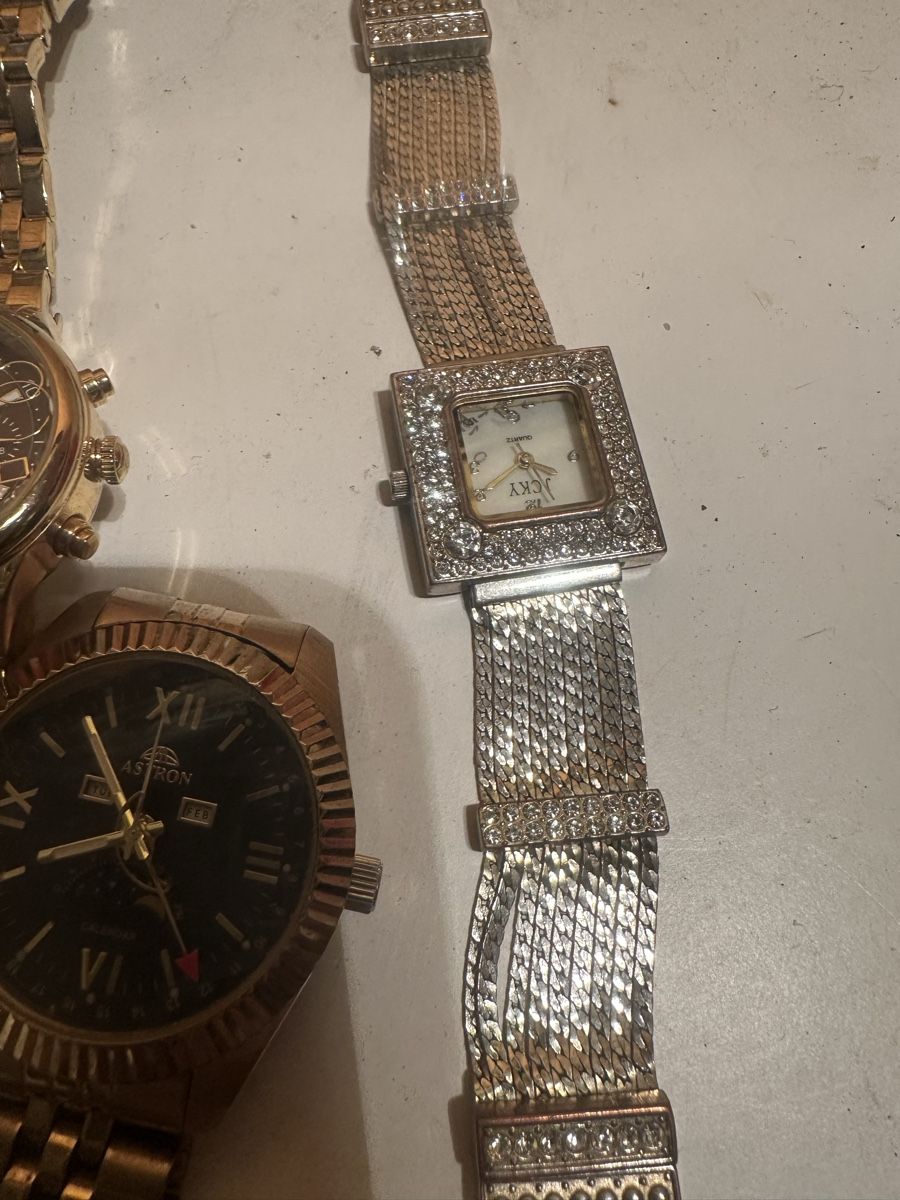 Orologi: Uhren – Usato da Dietikon venduto da moradi24 5