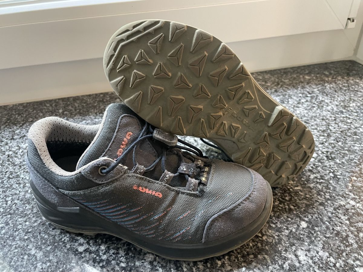 Lowa Scarpe per ragazzi: Lowa Zirrox gr.30 – Usato da Recherswil venduto da grafics