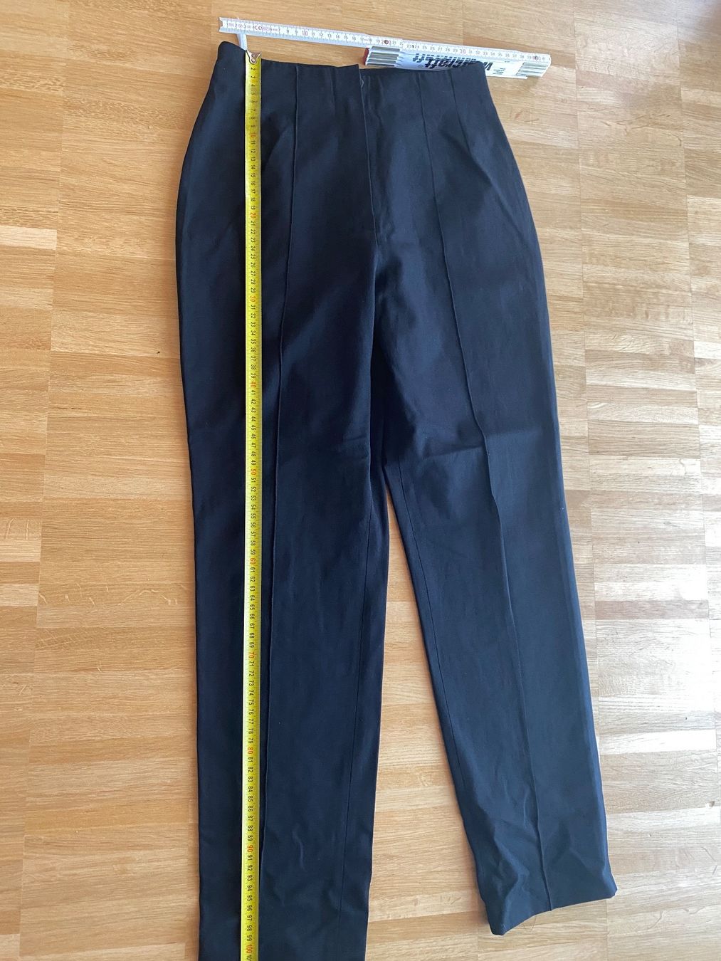Pantaloni: Bianca Hose, mit 6% Elasthan Grösse 38 – Usato da St Gallen venduto da Berta343 4