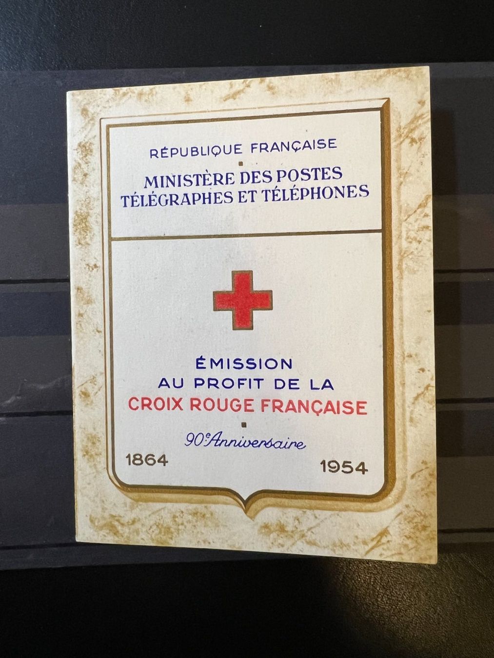Tutti i francobolli: () Carnet Croix-Rouge 1954 (num. Y&T 2003) – Nuovo e nell'imballaggio originale da Lausanne venduto da ffhoud