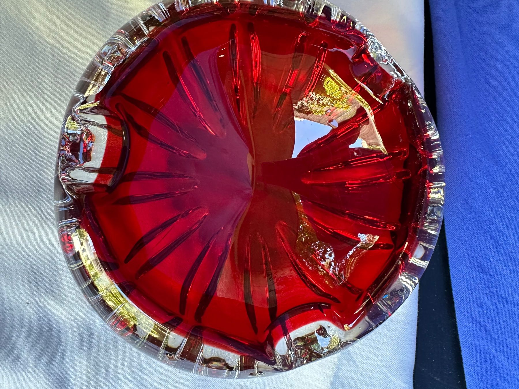 Gläser: Cendrie en verre rouge Murano  rubis, design élégant – Gebraucht aus Lausanne von artnouveau04 1