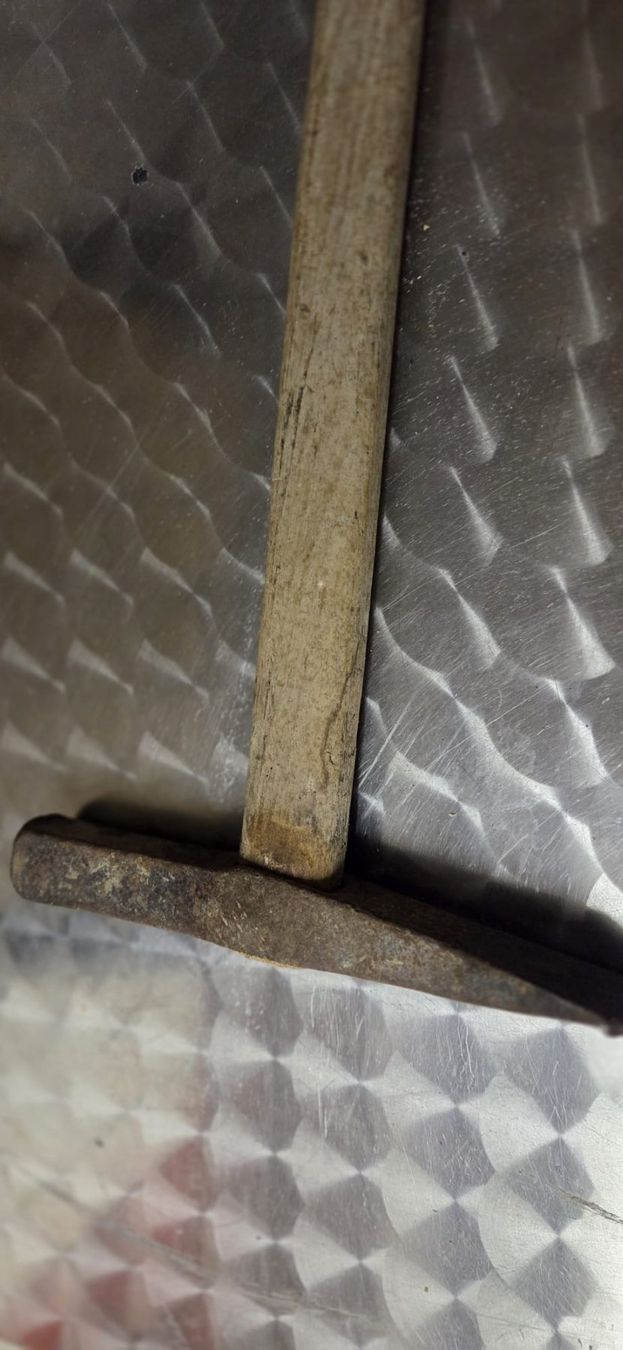 Alle Werkzeuge: Alter Maurer Hammer – Gebraucht aus Niederbipp von Trude04 4