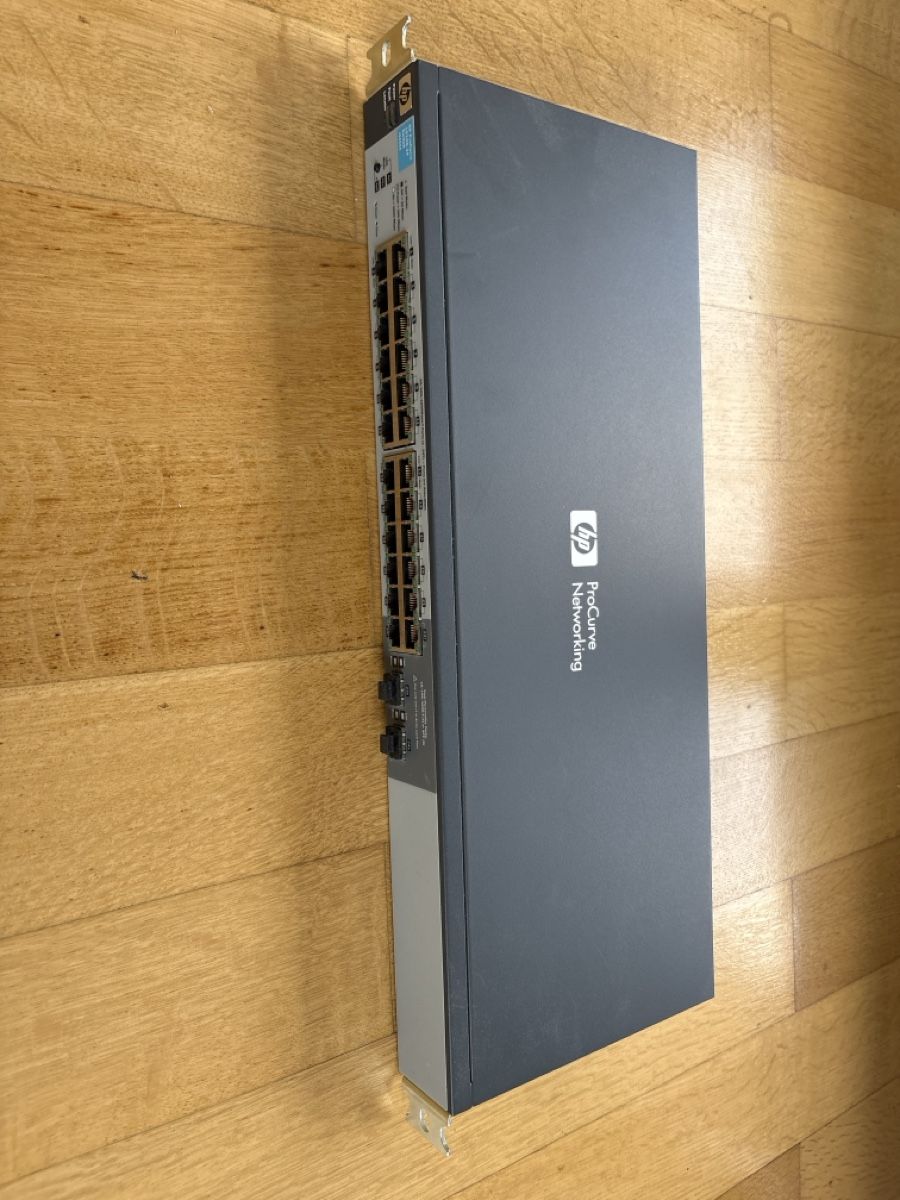 Hewlett Packard Hub & Switch: HP ProCurve 1810G-24 Switch J9450A – Usato da Zürich venduto da MiboBibo4