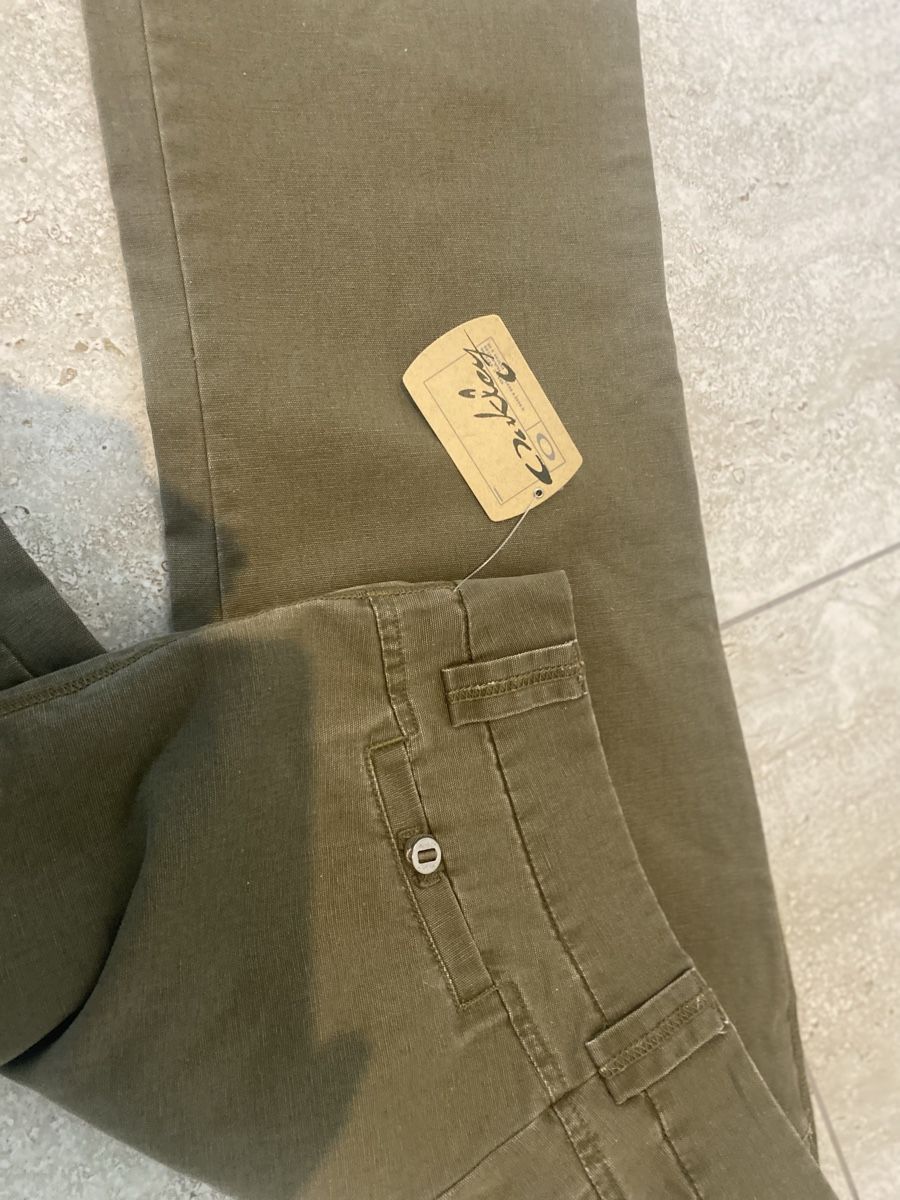Oakley Pantaloni: Oakley Damen Kurze Hose Gr38 – Nuovo e nell'imballaggio originale da Birrwil venduto da Bendegriz 3