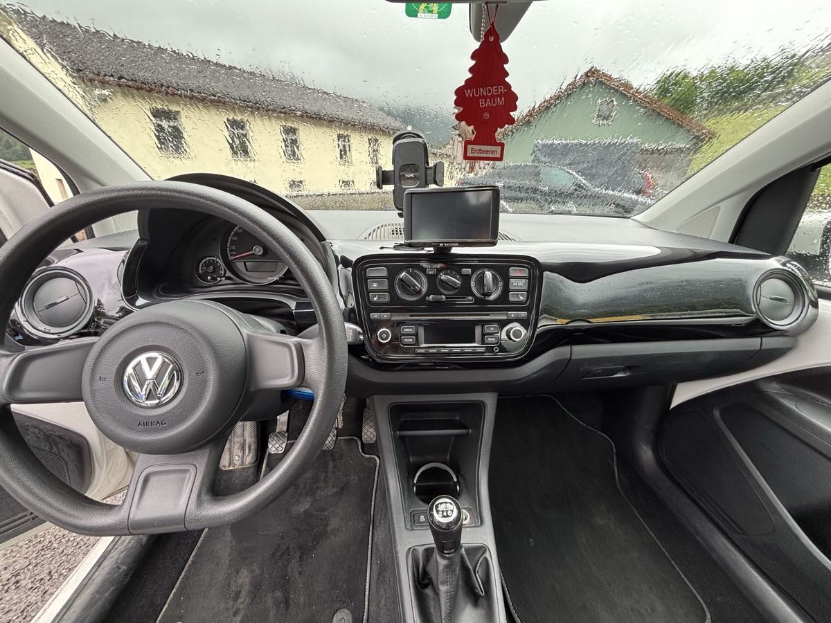 VW Autos: Vw Up 1.0 MPI Weiss 60Ps  – D'occasion à Betschwanden par Salemen 7