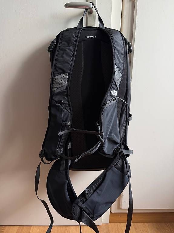 North Face Zaini: The North Face Trail Lite 24 Rucksack – Usato da Wald AR venduto da xen_6yqn 1