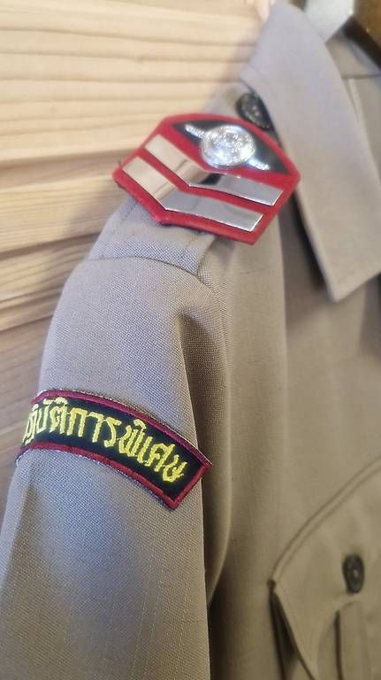 Uniformi: Polizeiuniform – Nuovo e nell'imballaggio originale da Biglen venduto da adrian017 1