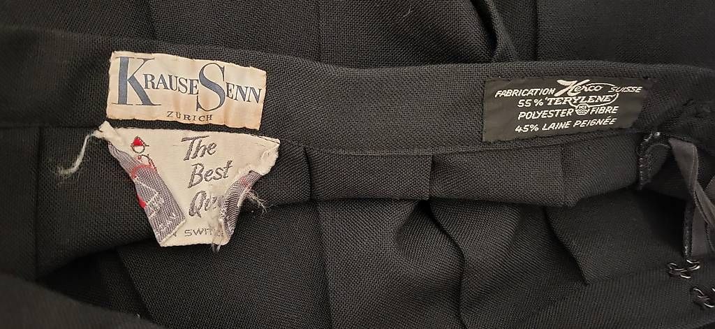 Gonne: Vintage Faltenrock schwarz, Gr. S – Usato da Basel venduto da kri_wd99 2